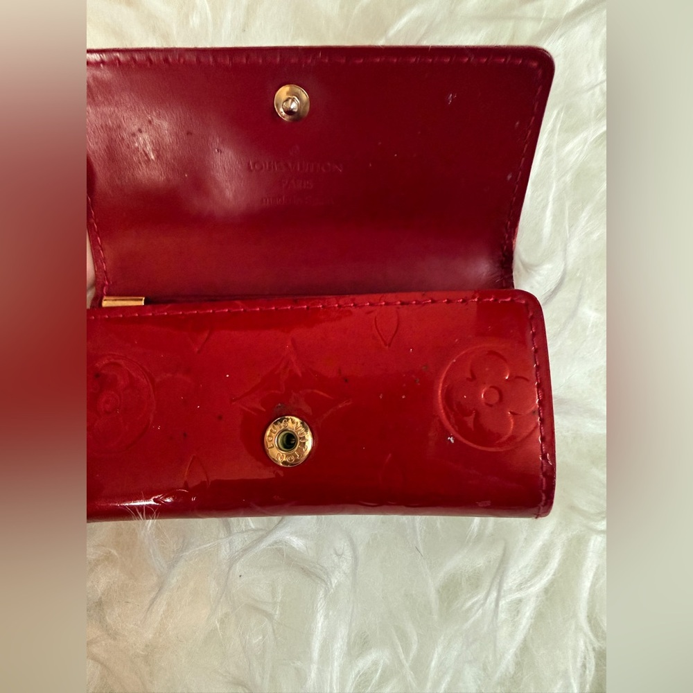 Louis Vuitton Red Vernis Key Case - Picture 7 of 9